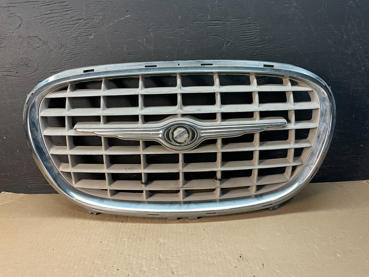 2002 - 2004 Chrysler Concorde Front Upper Grille Grill AE3330 DG0