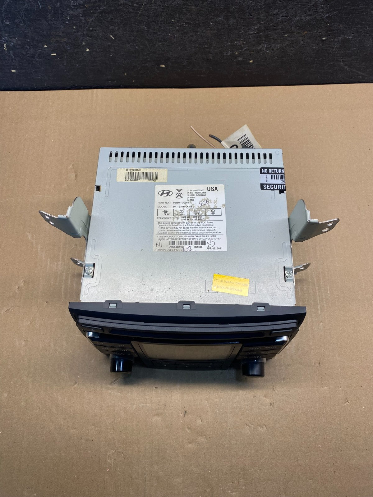 2011 to 2012 Hyundai Sonata Am Fm Cd Player Radio Receiver AG1800 DG3