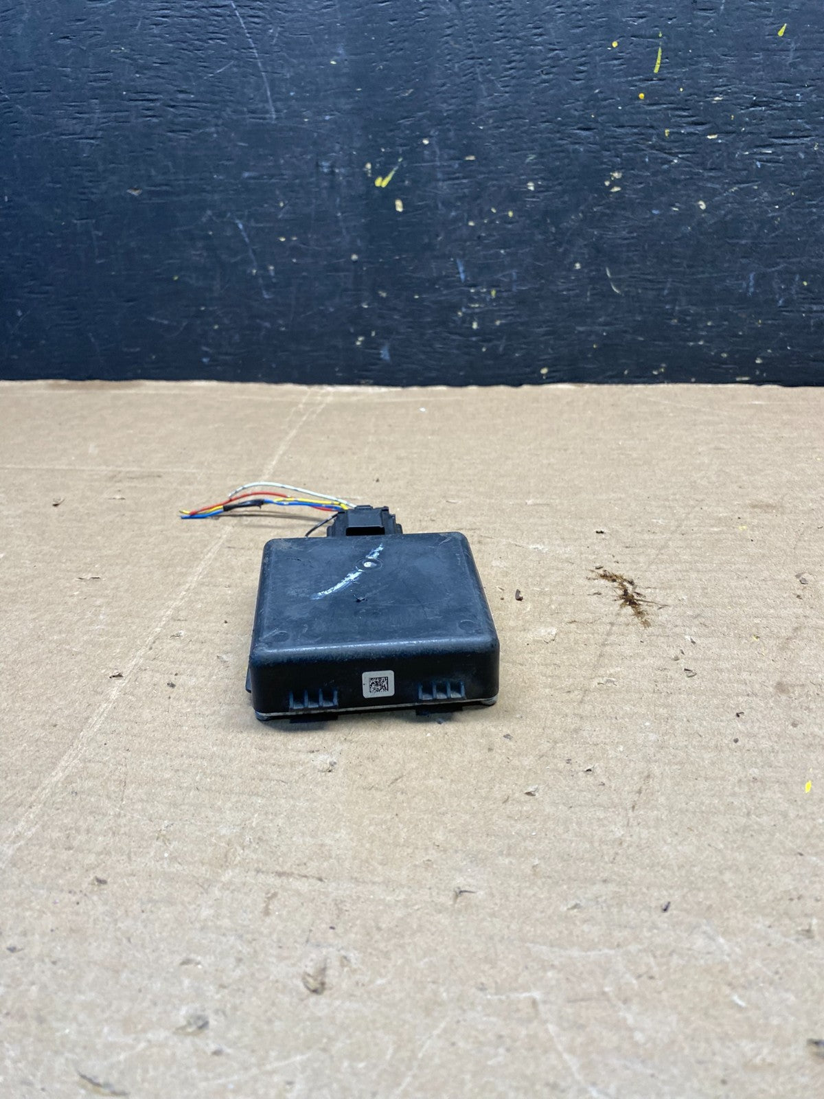 2016 to 2017 Nissan Pathfinder Rear Blind Spot Monitor Sensor Unit r2565 DG1