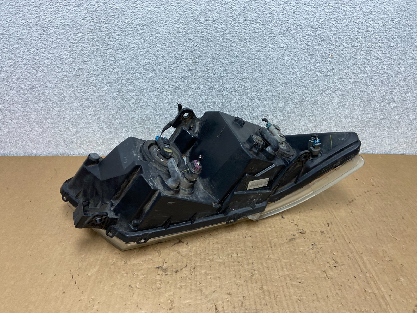 2009 to 2017 Dodge Journey Headlight Left Driver Lh Side Halogen AC8252 DW5