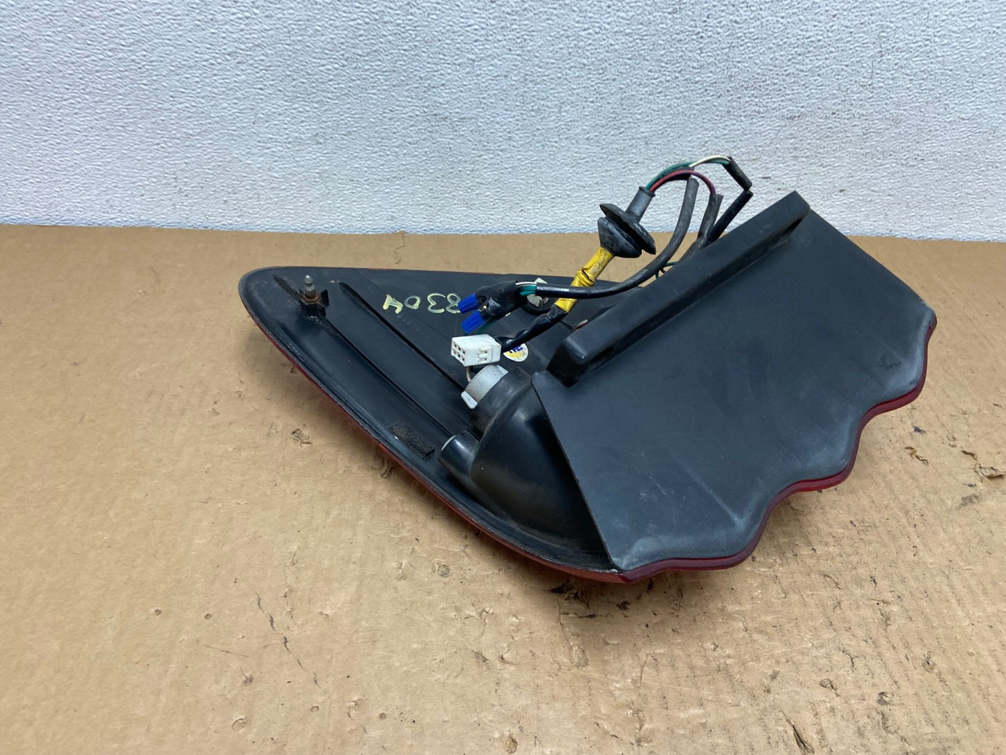 2001 to 2004 Toyota Sequoia Left Driver Lh Side Tail Light AC8304 LK5