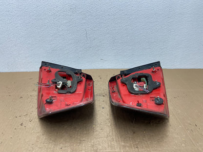 2003-2004 Infiniti G35 Left+Right Side Set Tail Lights Oem AC0118 DW8