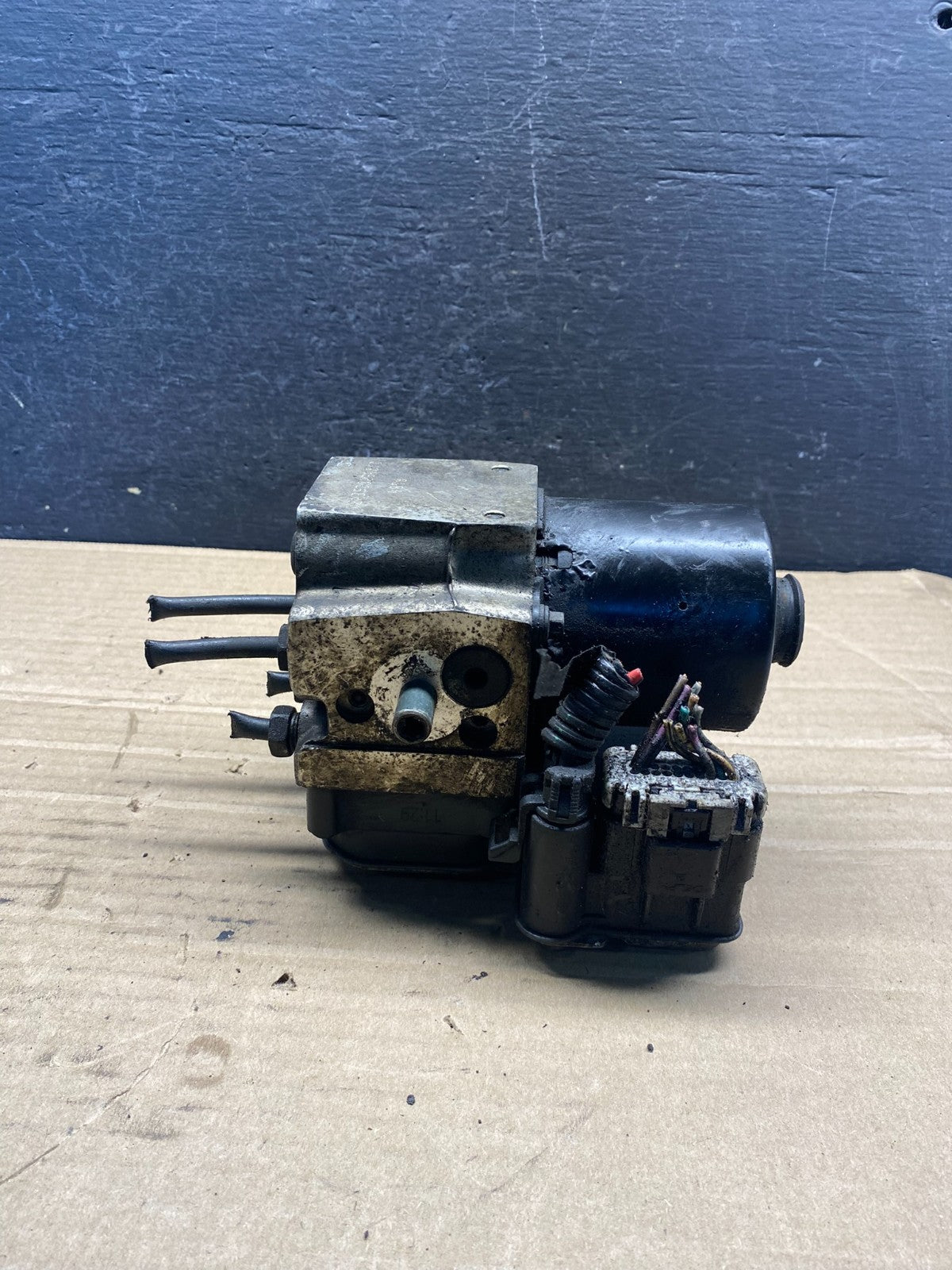 2005 - 2007 Chevy Express GMC Savana 1500 2500 ABS Anti Lock Brake Pump af0099DG5