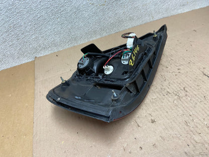 2000 to 2001 Nissan Altima Tail Light Right Passenger Rh Side OEM Z6146 DW7