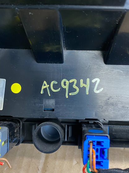 2009-2012 Kia Sedona A/C Heater Temperature Climate Control AC9342 DG6