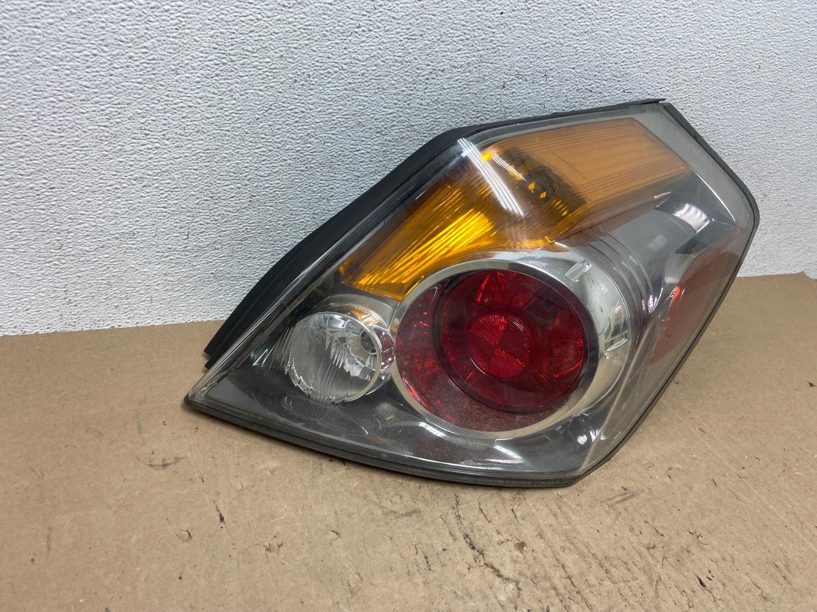 2007 to 2012 Nissan Altima Right Passenger Rh Side Tail Light AE6525 LK2
