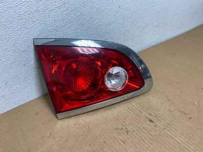 2008 - 2012 Buick Enclave Left Driver Lh Inner Tail Light AD0914 LK2