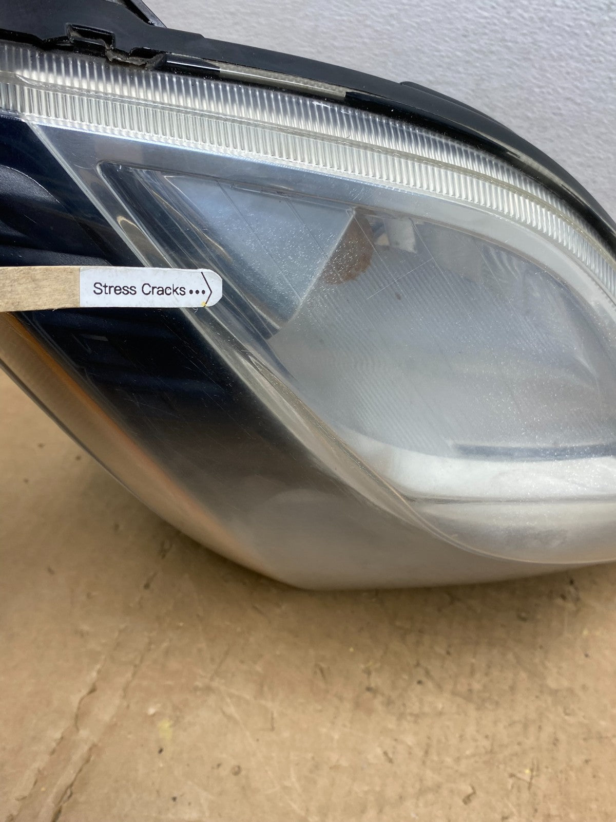 2010 2011 2012 Nissan Sentra Halogen Right Passenger Black Headlight AD1385 DW3