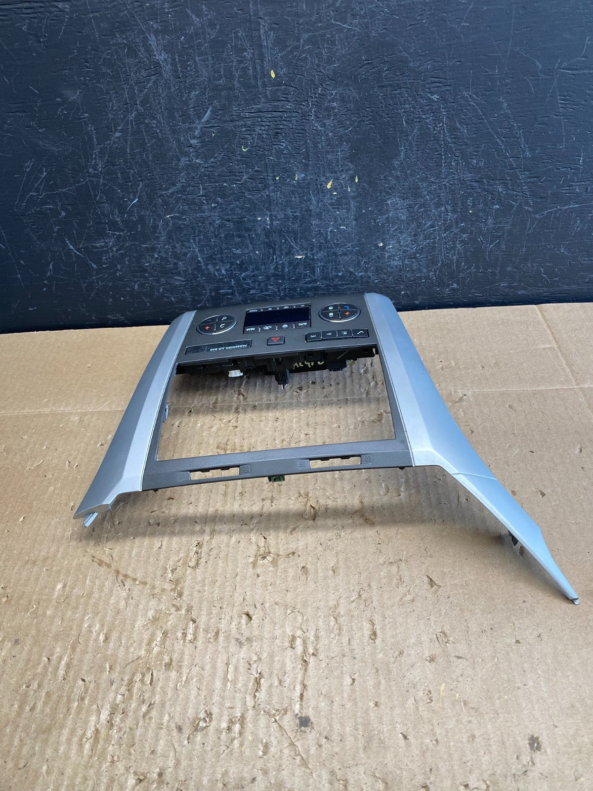 2008 to 2012 Chevrolet Traverse Climate Control Unit Heater Ac Panel AC9109 DG3
