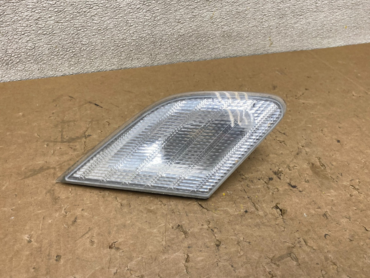 2000 2001 2002 Toyota Avalon Left Driver Lh Side Inner Tail Light V5950 DW0