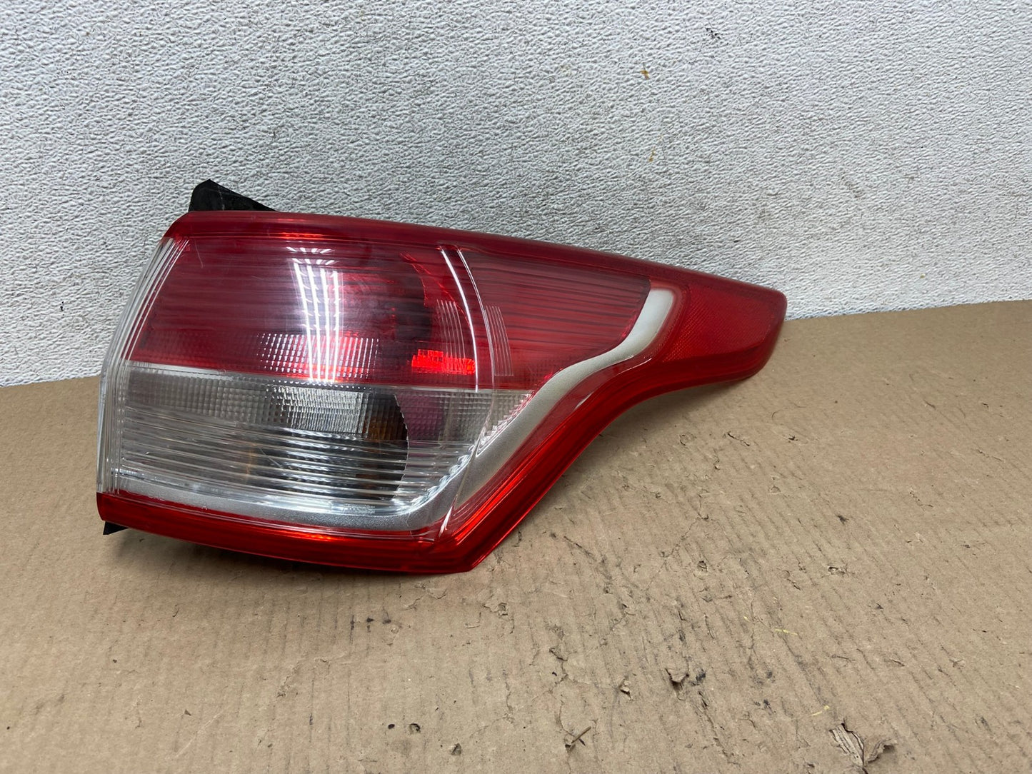 2013 to 2016 Ford Escape Right Passenger RH Side Tail Light AG8031 LK0