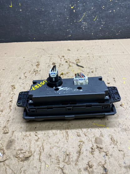 2009 - 2013 Mazda 6 A/C Manual Climate Control Panel U5787 DG5