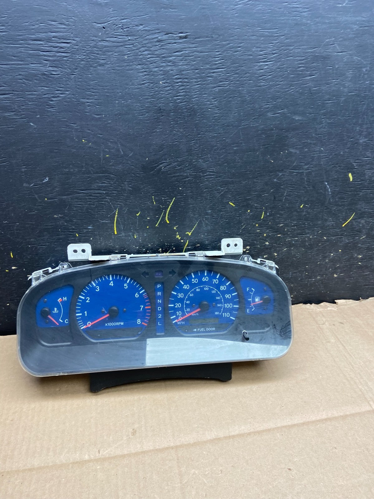 2001 2003 Toyota Sienna Speedometer Cluster Gauge Y2108 DG0