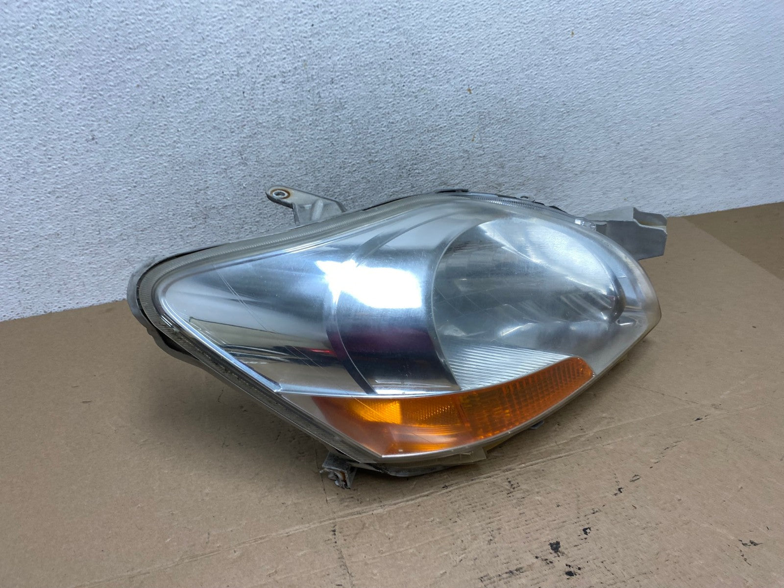 2007 2008 2009 Toyota Yaris Right Passenger RH Halogen Headlight AF4486 LK2