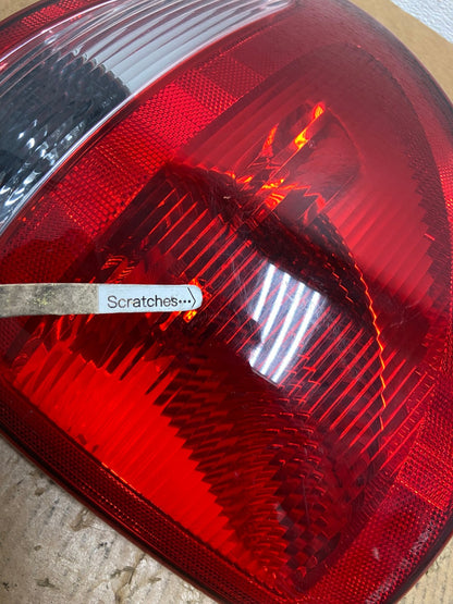 2004 - 2007 Dodge Grand Caravan Right Passenger Side Tail Light AE2767 LK3