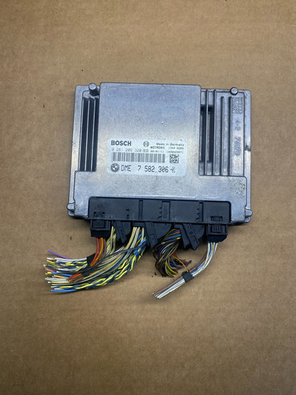 2006 to 2009 Bmw 550i 650i 750i Engine Computer ECU Control Module ECM AD7449 DG0