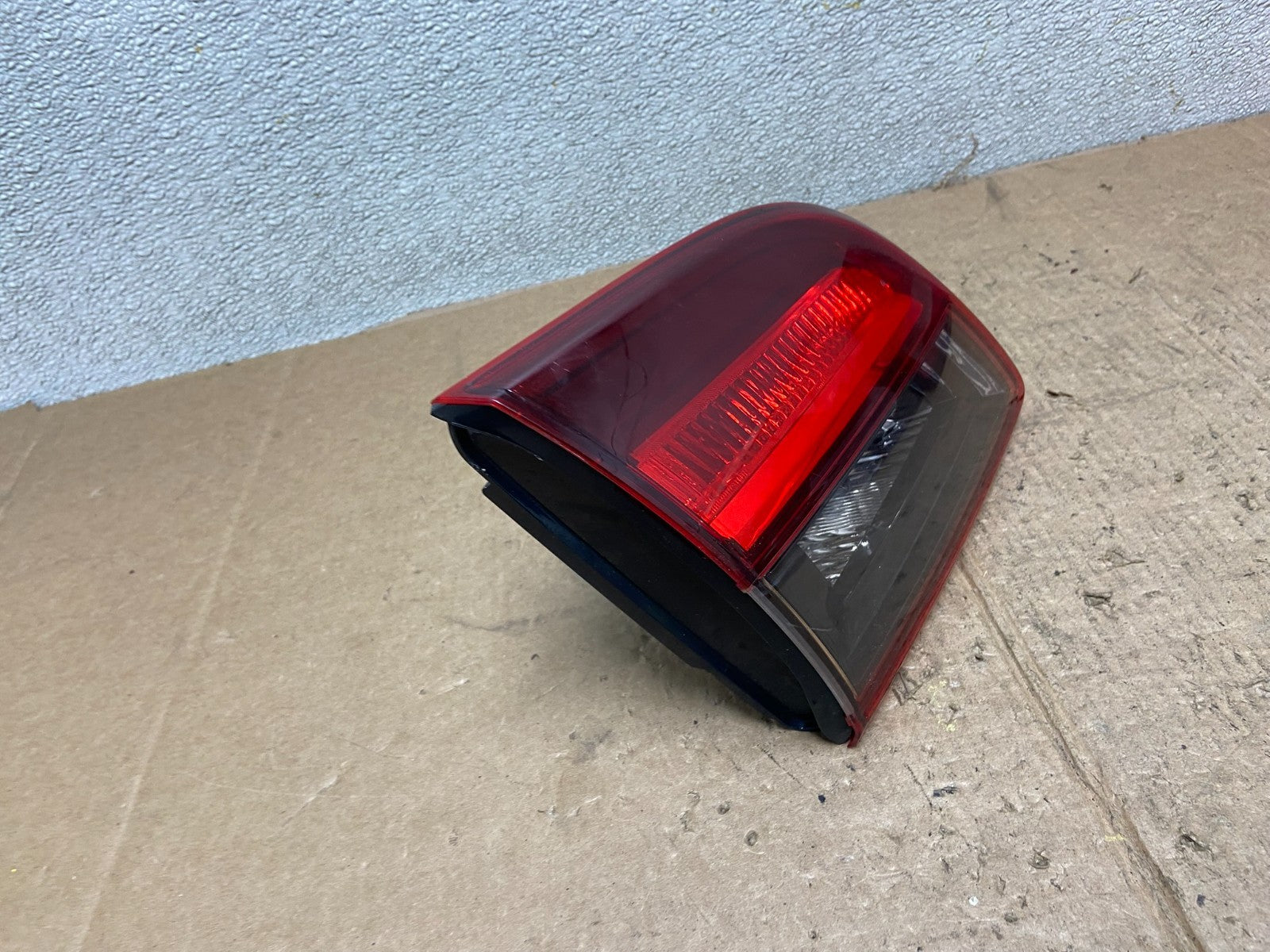 2013 2014 2015 Mazda CX-9 Left Driver LH Side Inner Tail Light Oem AA3796 DW2