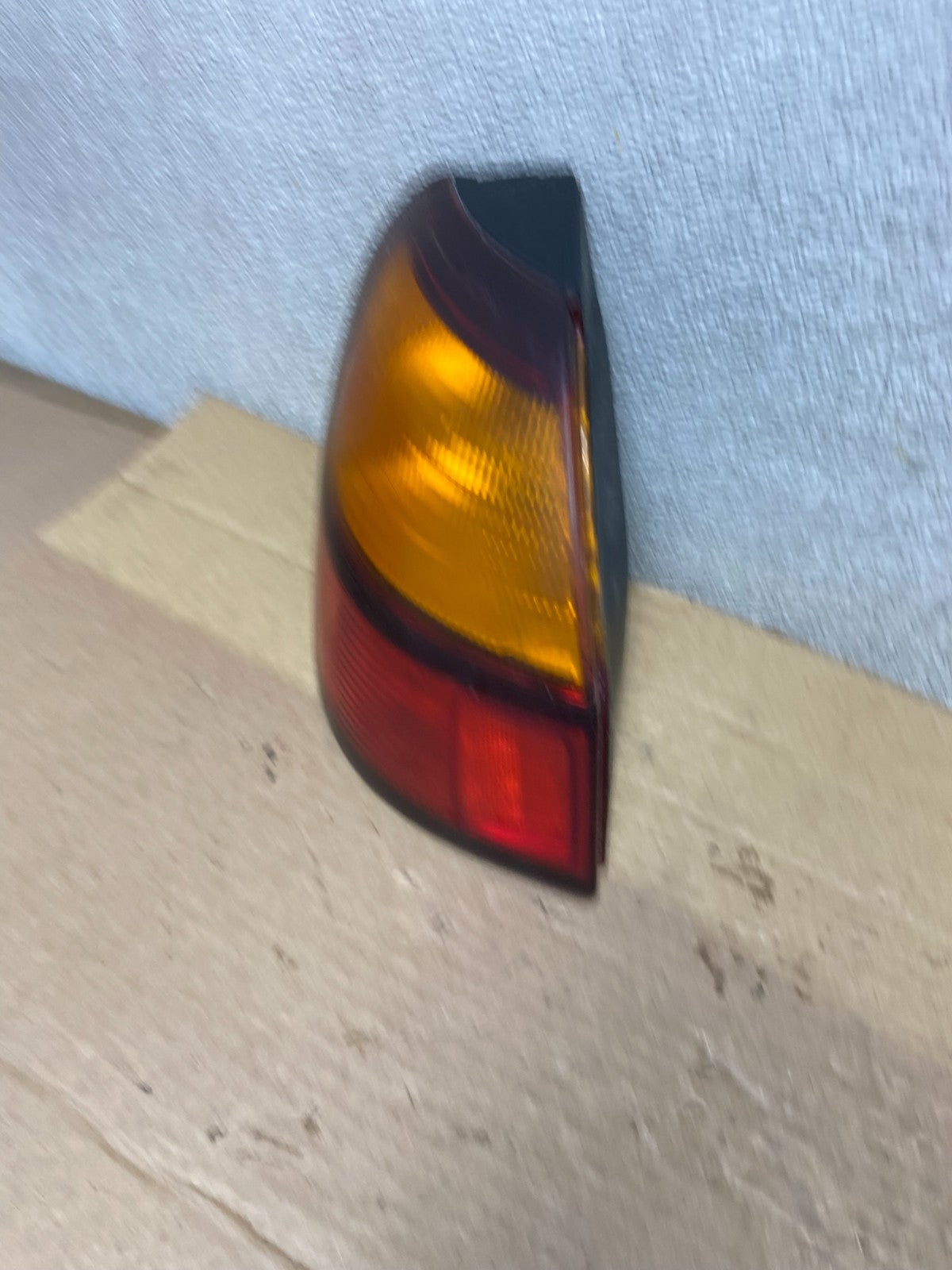 2001 to 2004 Subaru Legacy Outback Left Driver LH Tail Light AB5160 DW1