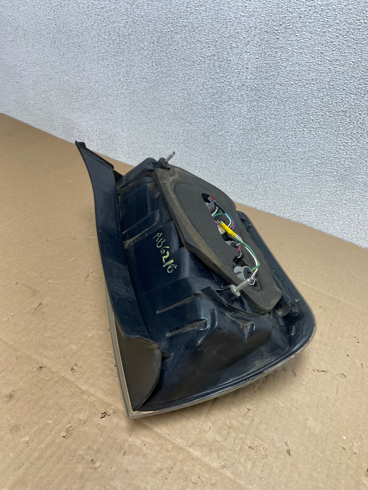 2004 - 2005 Toyota Prius Right Passenger Side Rh Tail Light AB6216 LK6