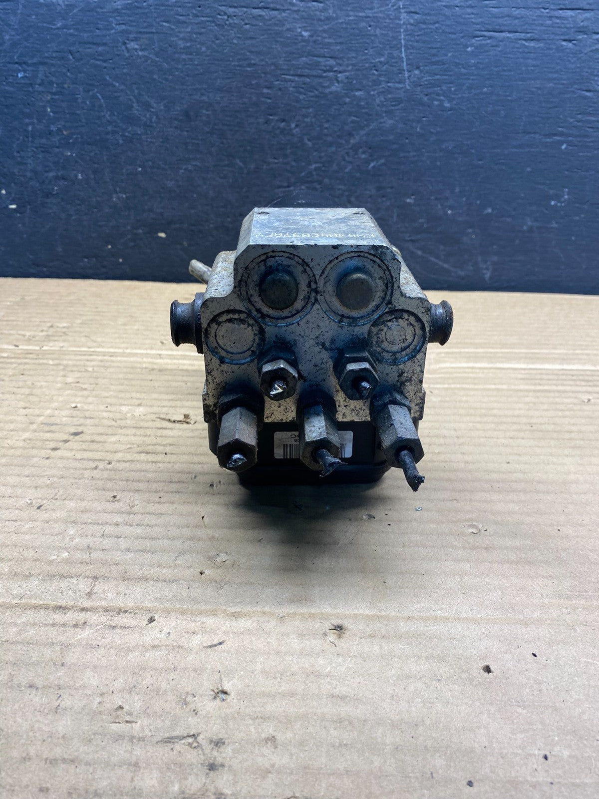 2004 2007 Ford E250 E350 Econoline Anti-Lock ABS Antilock Brake Pump ae6243 DG3