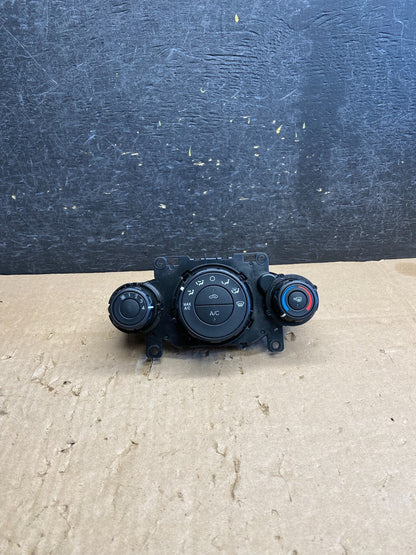 2014 to 2019 Ford Fiesta Climate Control Heater A/C AC aj1631 DG0