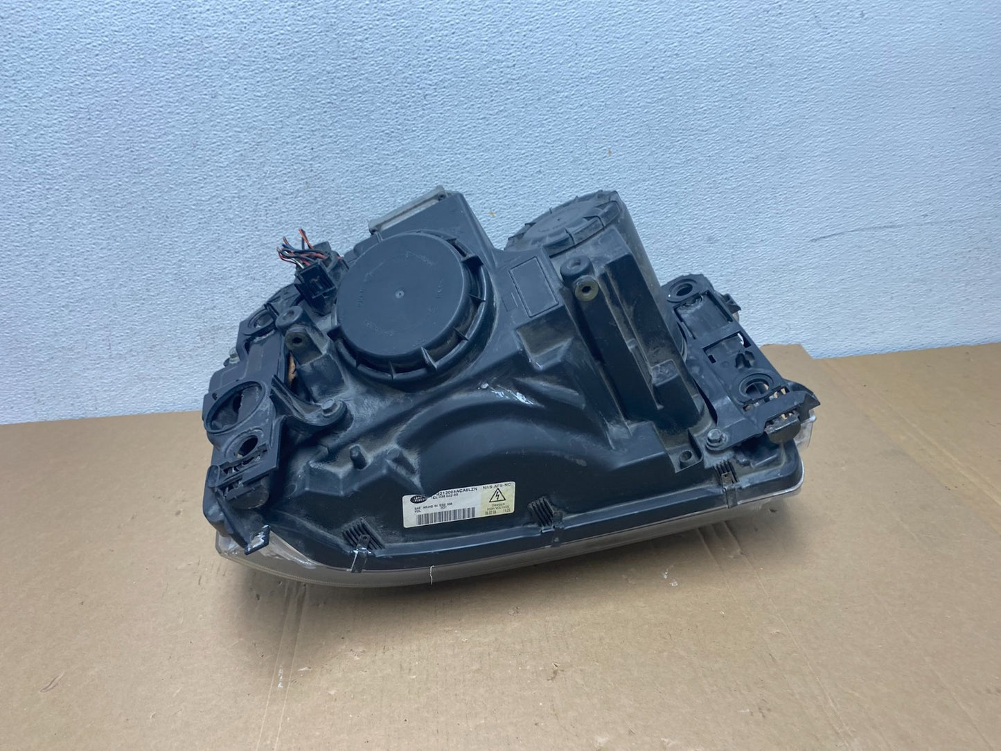 2006-2009 Land Rover Range Rover Right Passenger Xenon Headlight AD7882 DW5