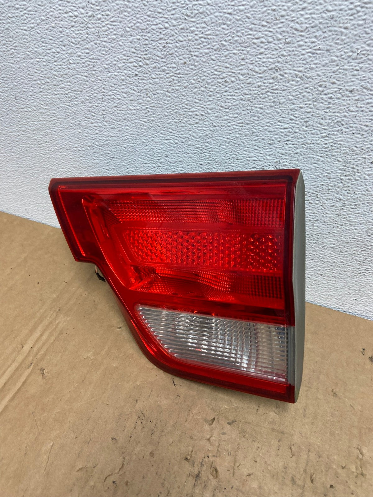 2011-2013 Jeep Grand Cherokee Right Passenger Rh Inner Tail Light AD3150 LK0