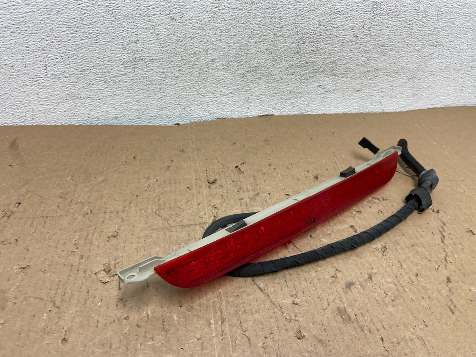 2007 to 2010 Bmw X5 E70 Rear 3RD Brake Tail Light ad8163 DG2