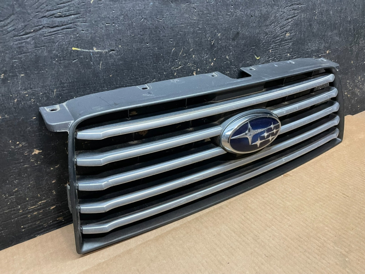 2006 to 2008 Subaru Forester Front Upper Grill Grille Oem AA9092 DG1