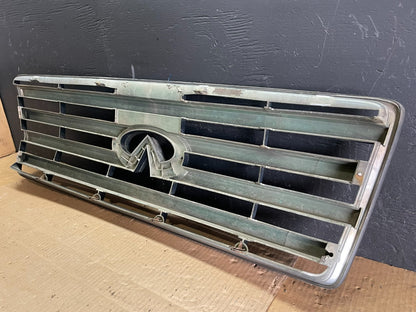 2004 to 2007 Infiniti QX56 Front Upper Chrome Grill Grille AB7681 DG8