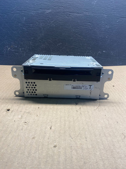 2014 to 2015 Ford Explorer Audio Equipment Radio Receiver AM FM CD AC8906 DG0
