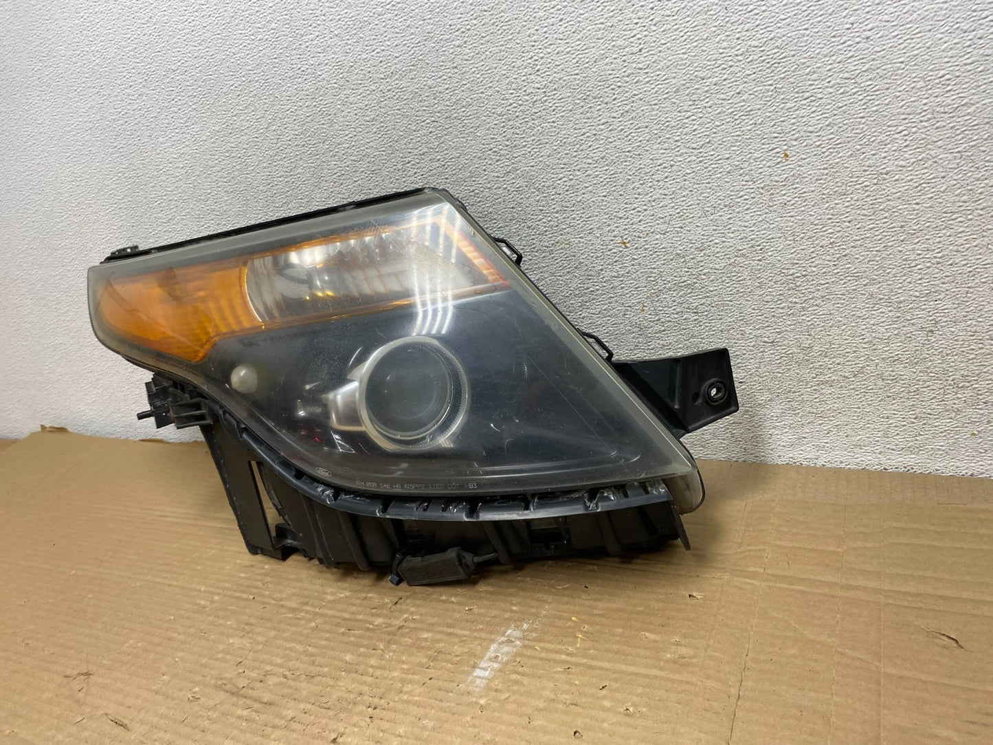 2011 - 2015 Ford Explorer Police Right Passenger Halogen Headlight AG9058 DW2