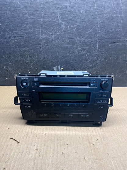 2010 to 2011 Toyota Prius Radio Stereo Receiver Aux Disc CD Player AG3963 DW0