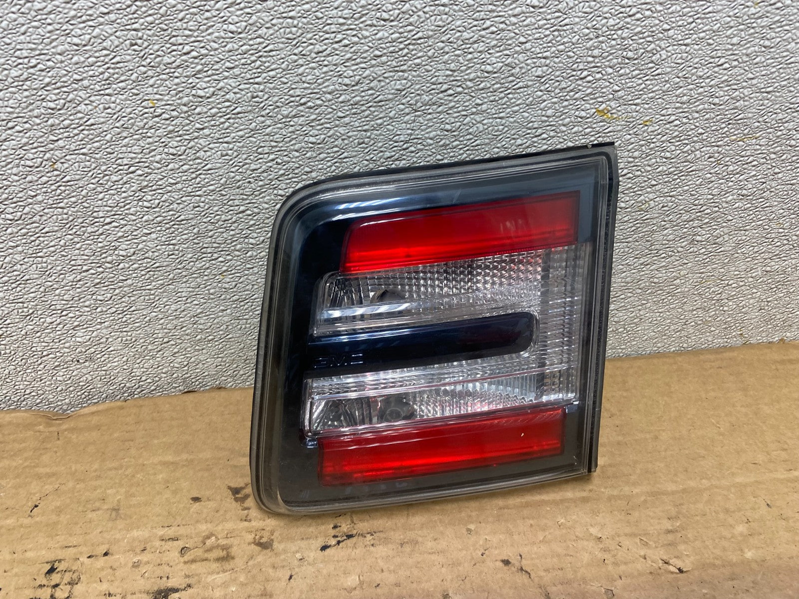 2013 to 2016 GMC Acadia Right Passenger RH Side Inner Tail Light AB5357 LK0