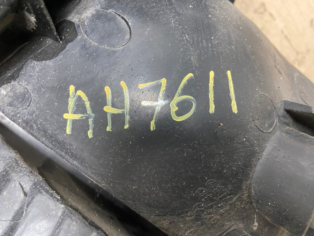 1999 2000 2001 Honda Odyssey Left Driver LH Side Tail Light AH7611 LK6