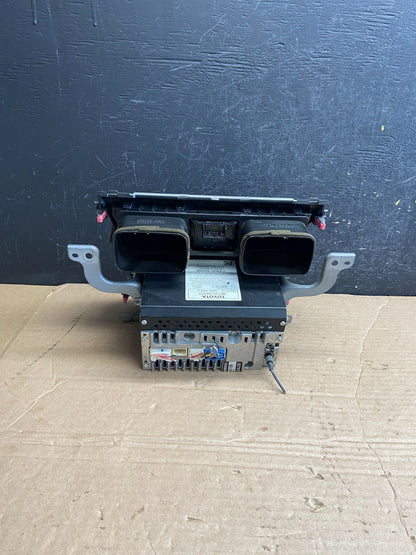2009 - 2012 Toyota Yaris Radio Stereo CD Player Receiver W/ Air Vents AF1968 DG3