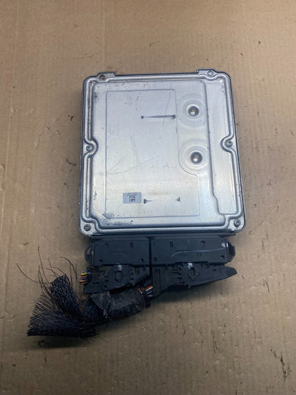 2010 2011 GMC Acadia Traverse Engine Control Module ECM ECU 12633842 AE7738 DW1