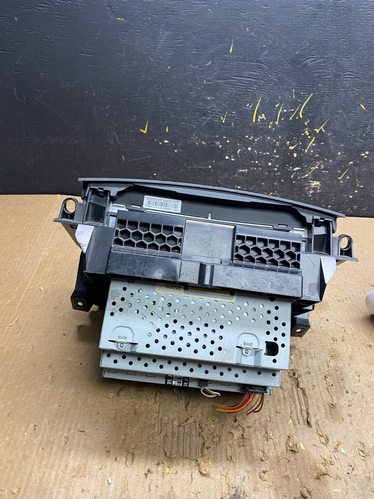 2003 2008 Mercedes E320 E350 Head Screen Display Radio CD Player Stereo Z7520 DG3