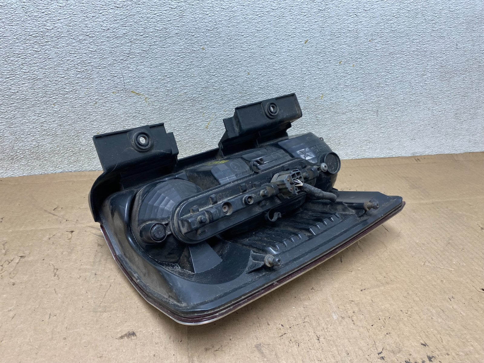 2008 to 2012 Jeep Liberty Right Passenger Rh Side Tail Light Oem R7744 DW6
