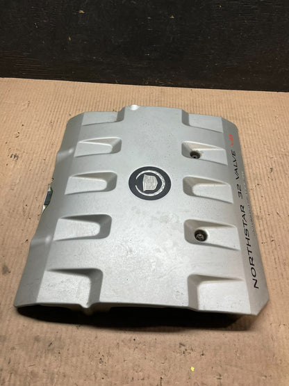 2001 to 2004 Cadillac Deville Seville Northstar Engine Motor Cover J3597 DG3