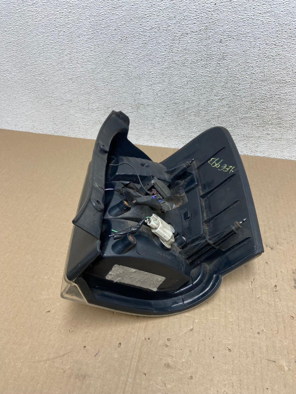 2008 2009 2010 2011 Mercury Mariner Left Driver Lh Side Tail Light AE6993 LK6