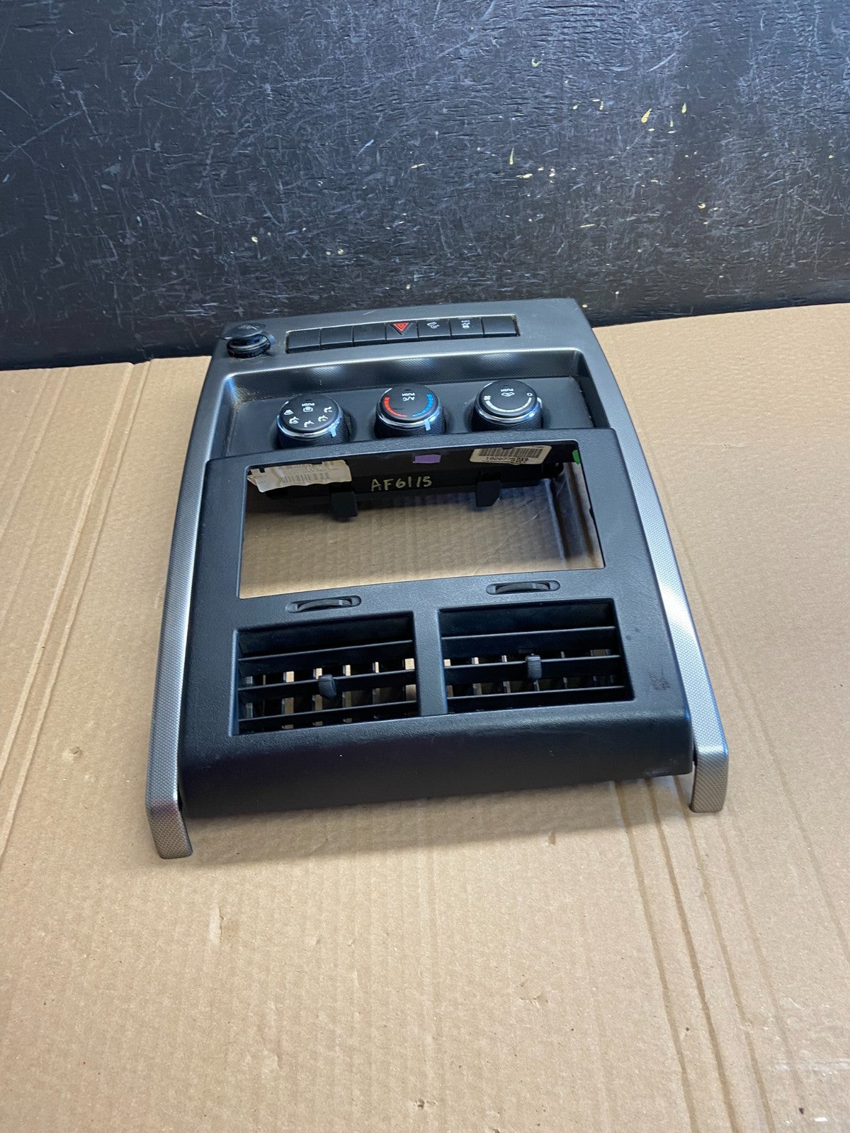 2008 to 2012 Jeep Liberty Dash Climate Temperature Control Radio Bezel AF6115 DG3