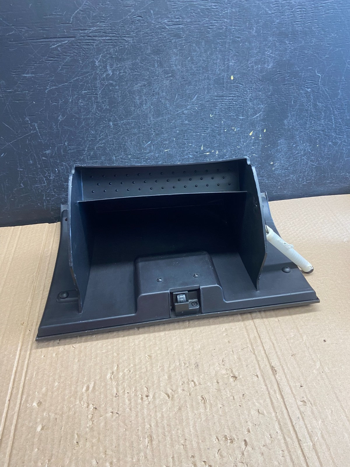 2007 to 2010 Lincoln MKX Dash Glove Box Storage Compartment af6249 DG4