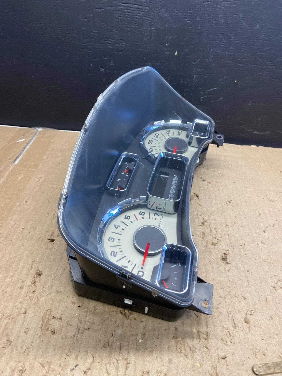 2007 2008 Ford Expedition Speedometer Cluster Gauge ab5770 DG2