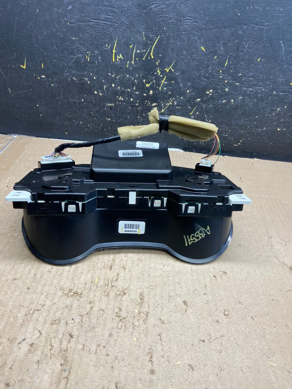 2014 Nissan Pathfinder Xterra Cluster Speedometer Instrument OEM AB5571 DG5