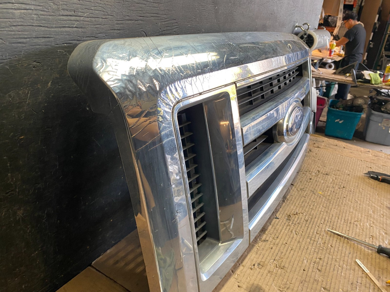2008 to 2014 Ford Econoline E150 E250 Front Upper Chrome Grill Grille s5845 DG2
