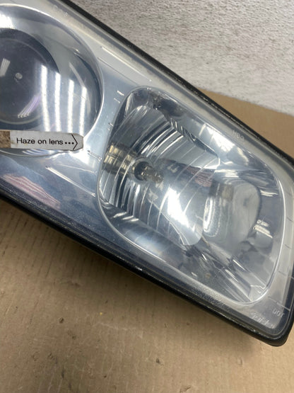 1998 to 2004 Cadillac Seville Right Passenger RH Side Headlight AE9493 LK4