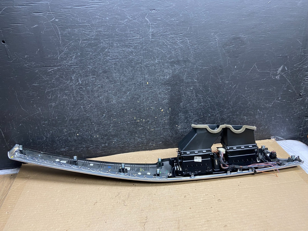 2011-2016 BMW F10 528i 535i 550i Center Hazard Air Vent AH3998 DG7