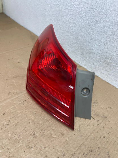 2008 to 2015 Nissan Rogue Left Driver Lh Side Tail Light AE9394 LK1