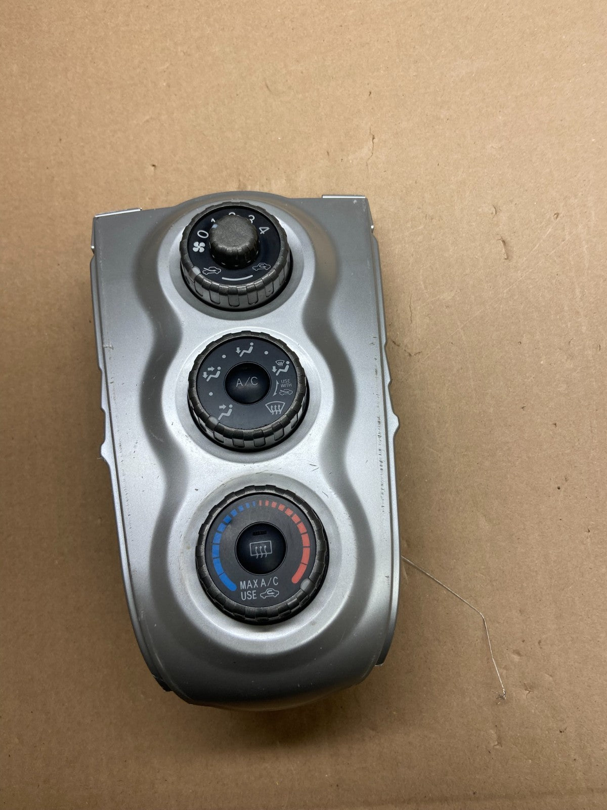 2000 to 2005 Toyota Yaris A/C Heater Climate Control Unit Switch AI6225 DG0
